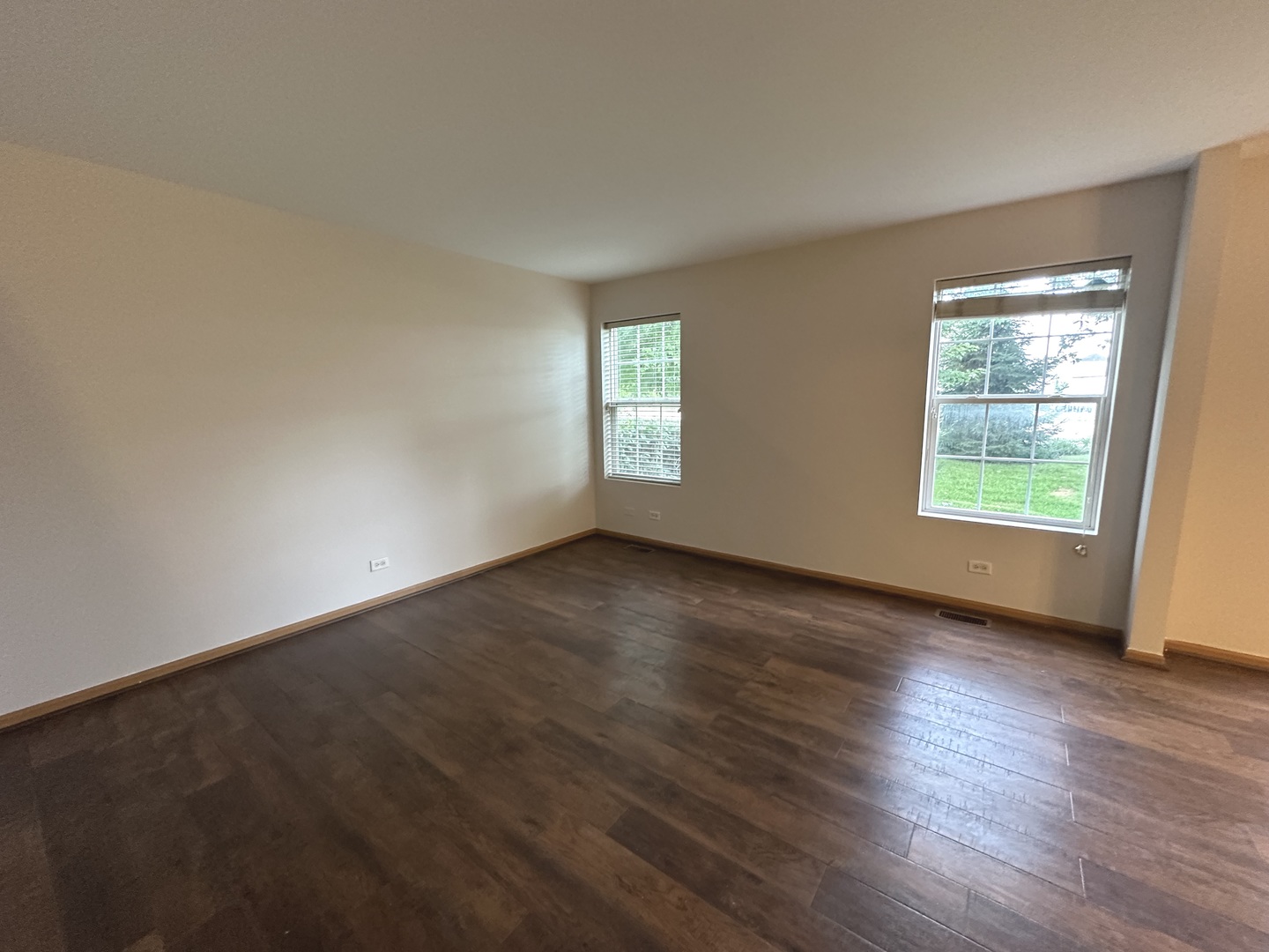 2341 Stoughton Circle #2341, Aurora, IL 60502