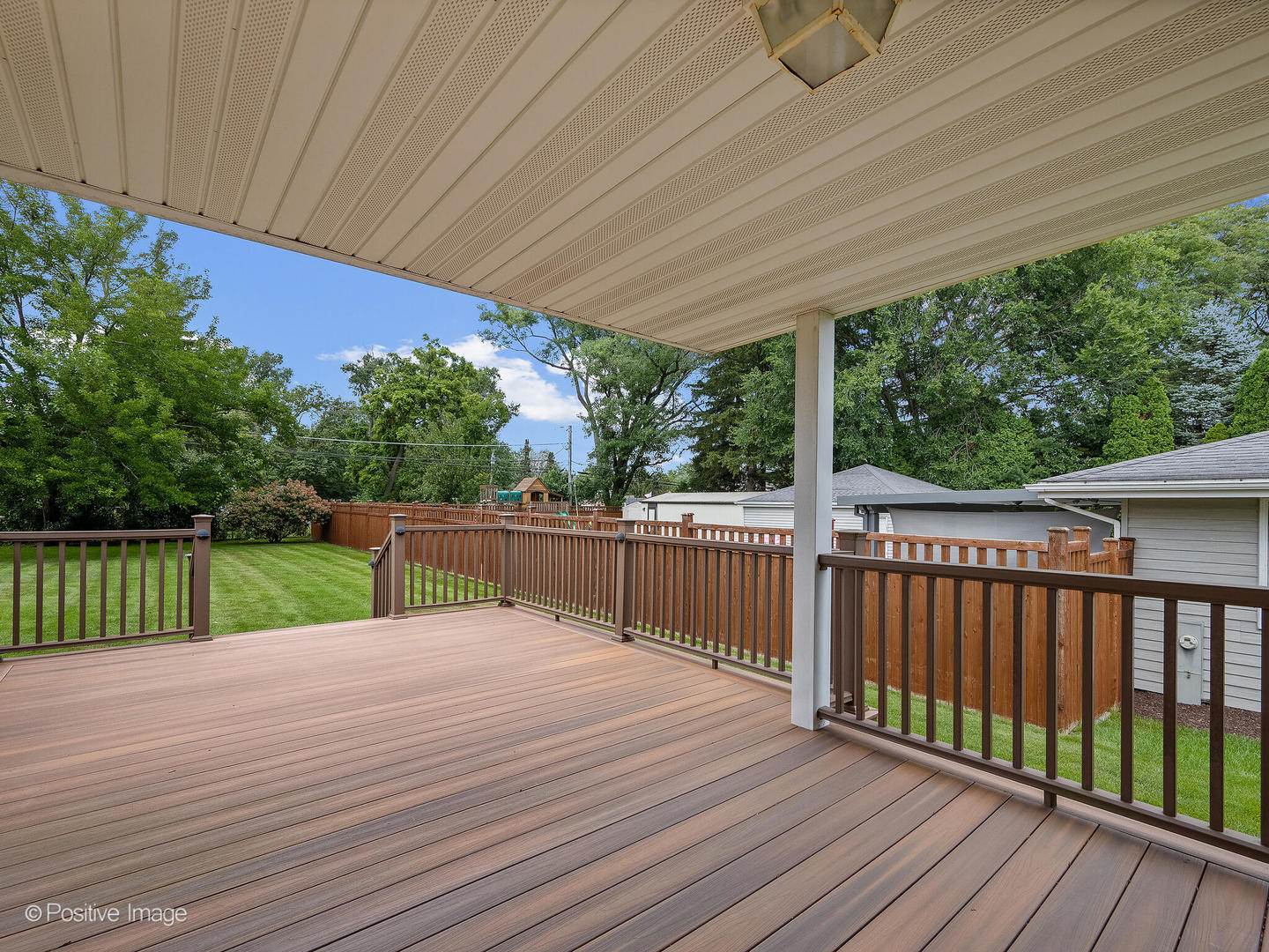 110 Holly Avenue, Darien, IL 60561