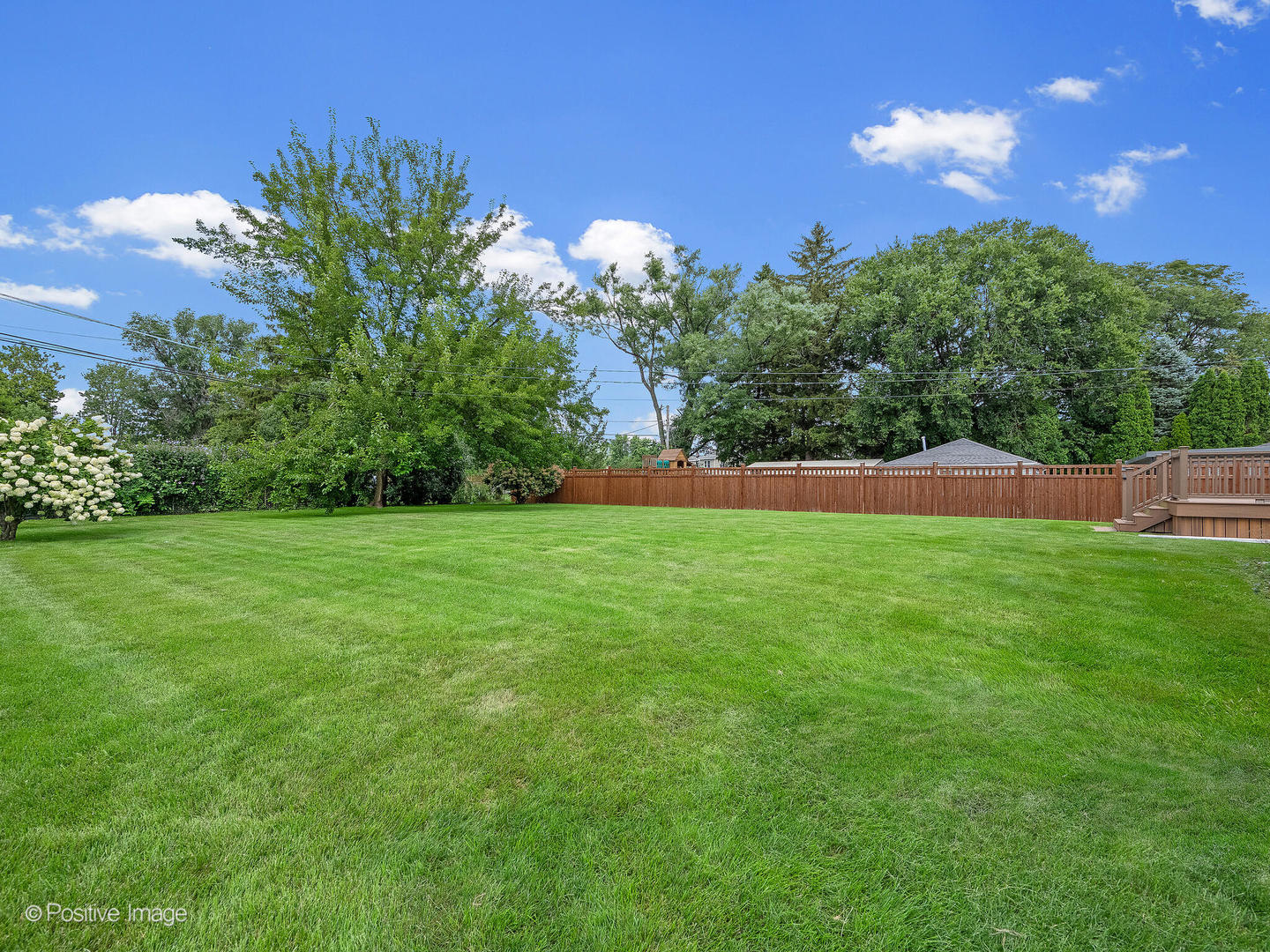 110 Holly Avenue, Darien, IL 60561