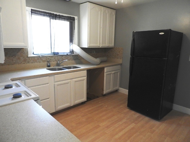 1301 Park Avenue, North Chicago, IL 60064