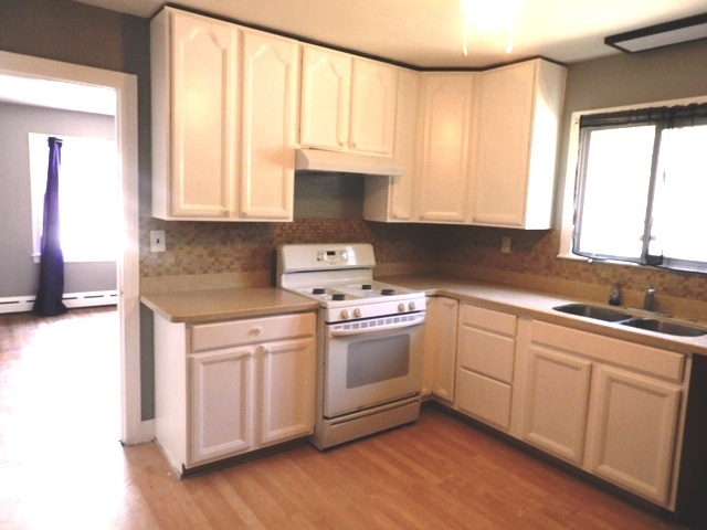 1301 Park Avenue, North Chicago, IL 60064