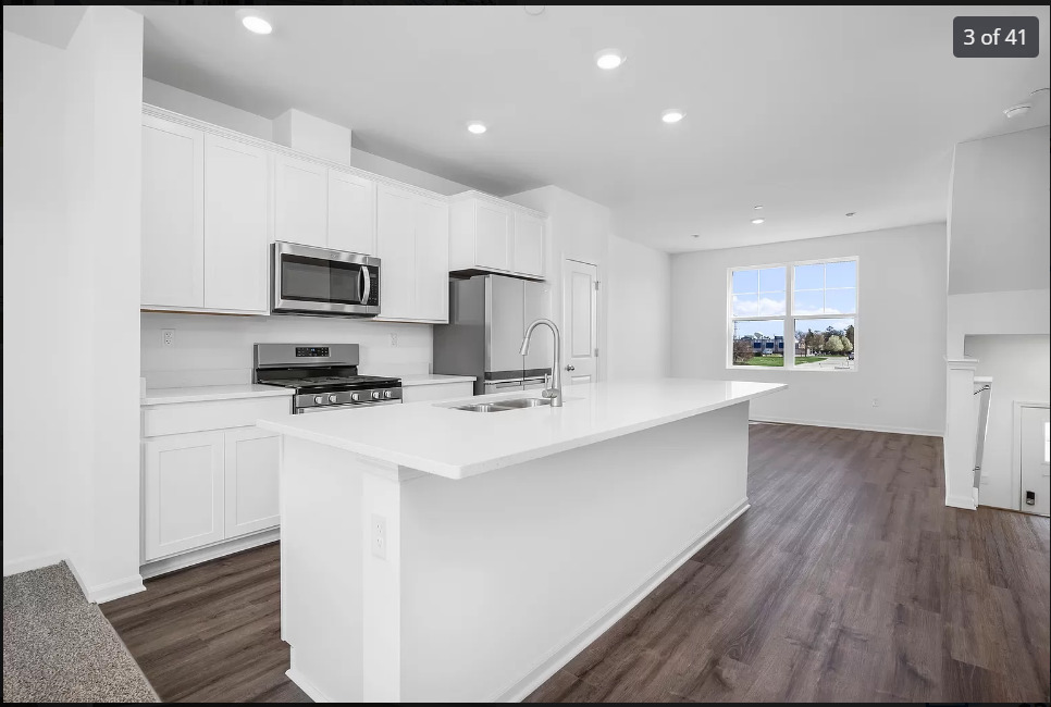 2024 Yellowstone Boulevard #NA, Mundelein, IL 60060