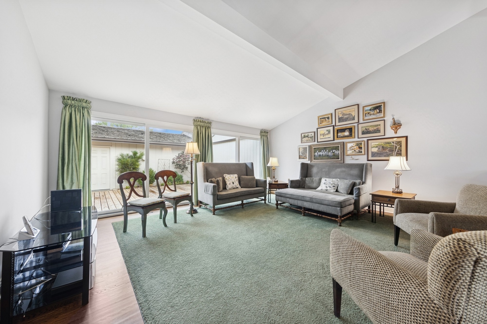 100 Briarwood Circle, Oak Brook, IL 60523