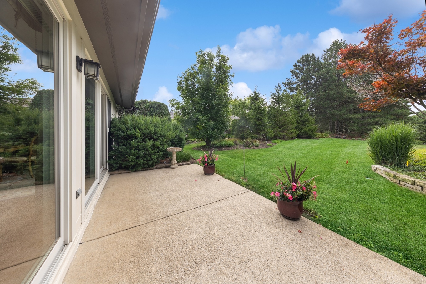 100 Briarwood Circle, Oak Brook, IL 60523