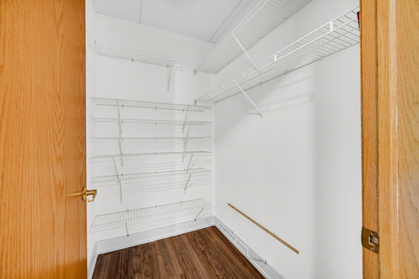 1636 Ashland Avenue #209, Des Plaines, IL 60016