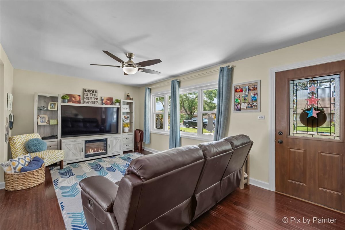 8907 FAIRLANE Drive, Bridgeview, IL 60455