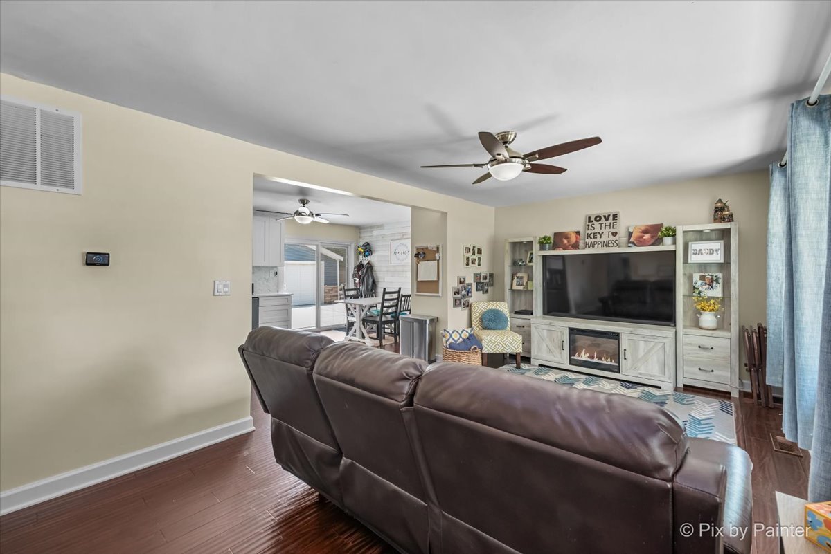 8907 FAIRLANE Drive, Bridgeview, IL 60455