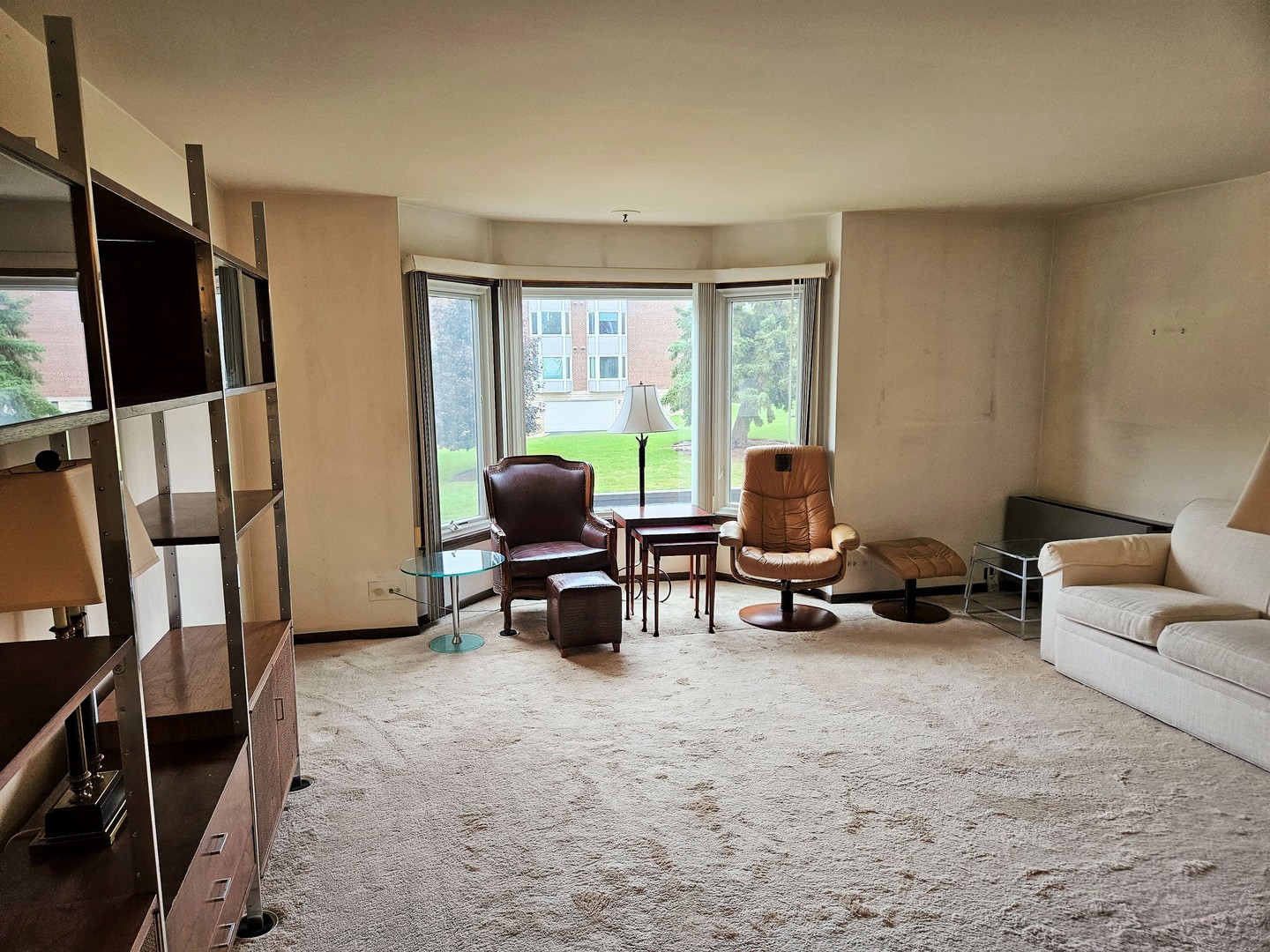 2400 Windsor Mall #1E, Park Ridge, IL 60068