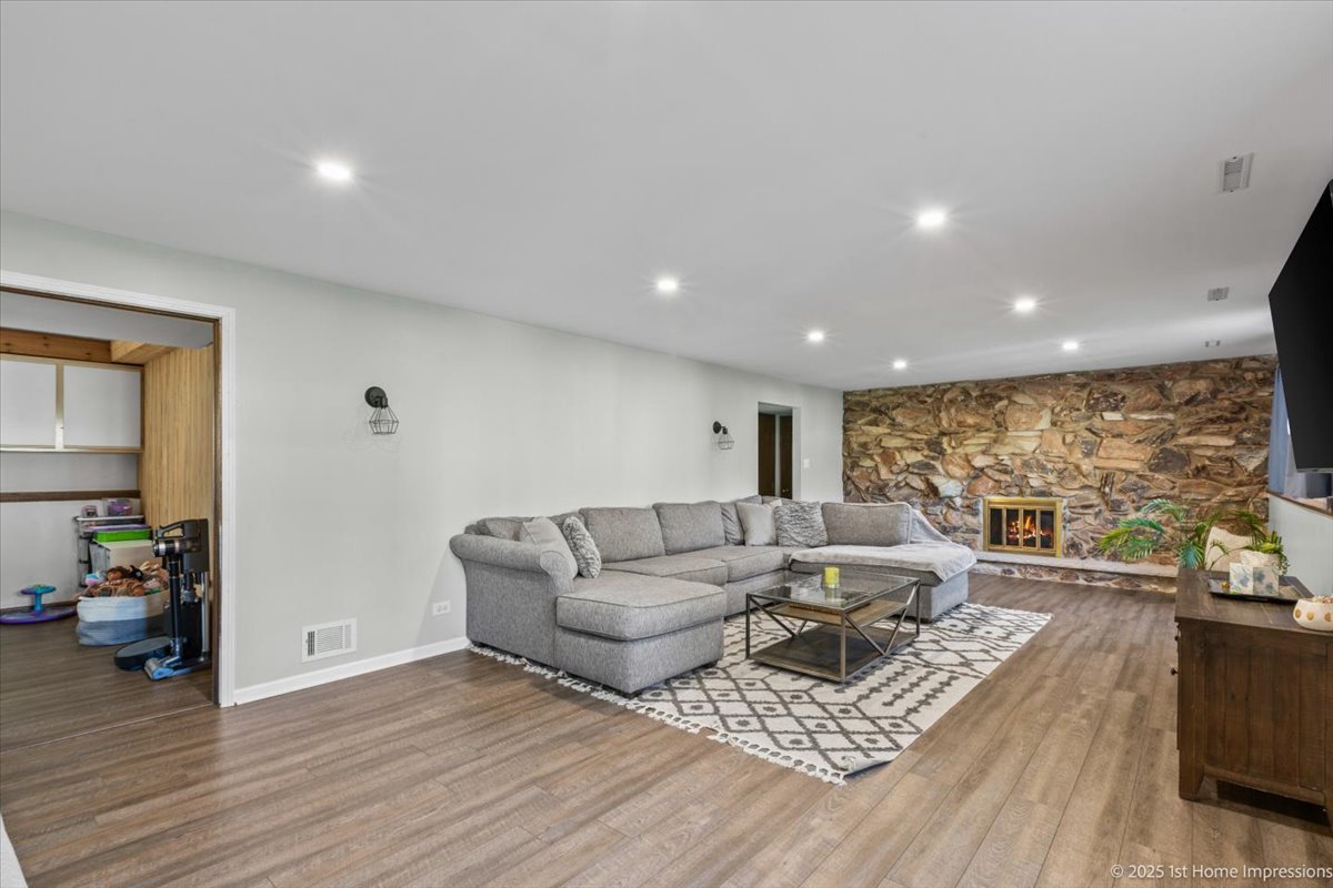 8841 Briarwood Lane, Orland Park, IL 60462