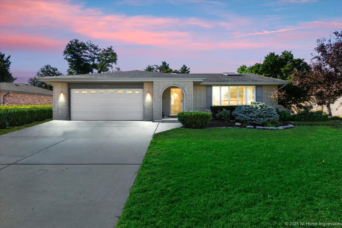 8841 Briarwood Lane, Orland Park, IL 60462