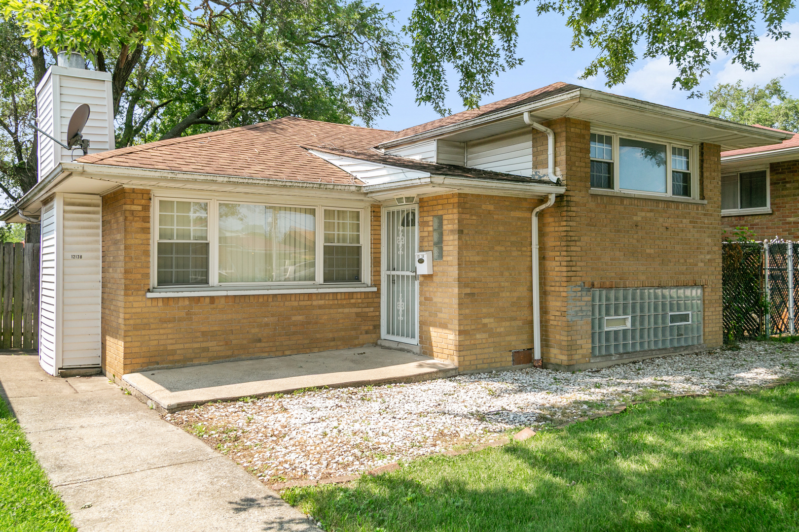 12138 S Elizabeth Street, Chicago, IL 60643