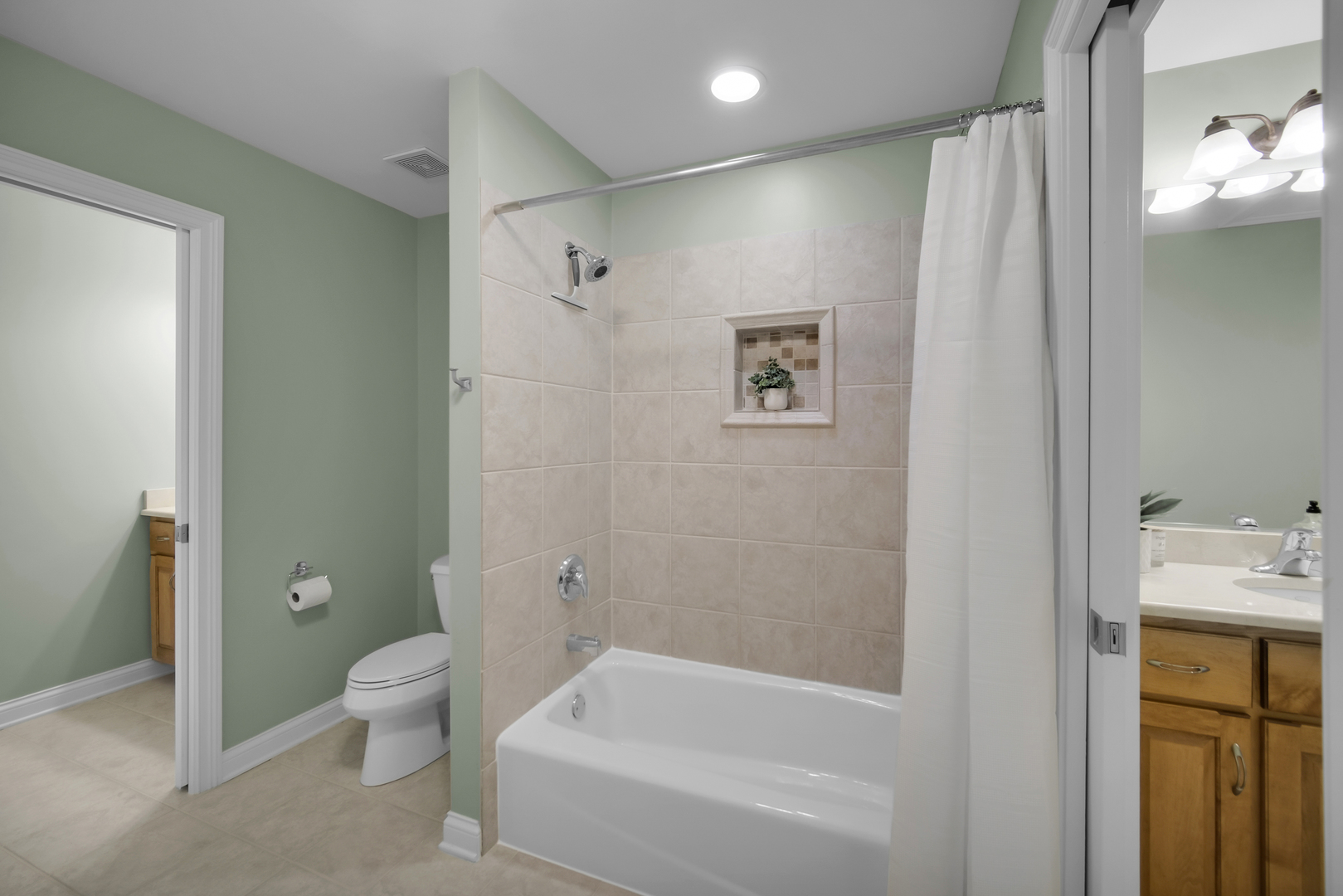 5617 Durand Drive #5617, Downers Grove, IL 60516