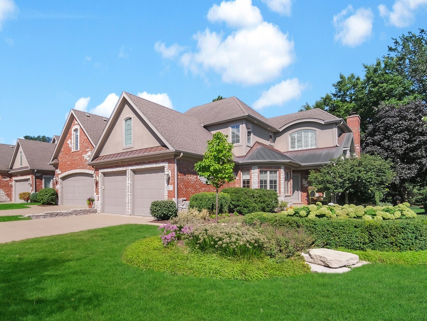 5617 Durand Drive #5617, Downers Grove, IL 60516