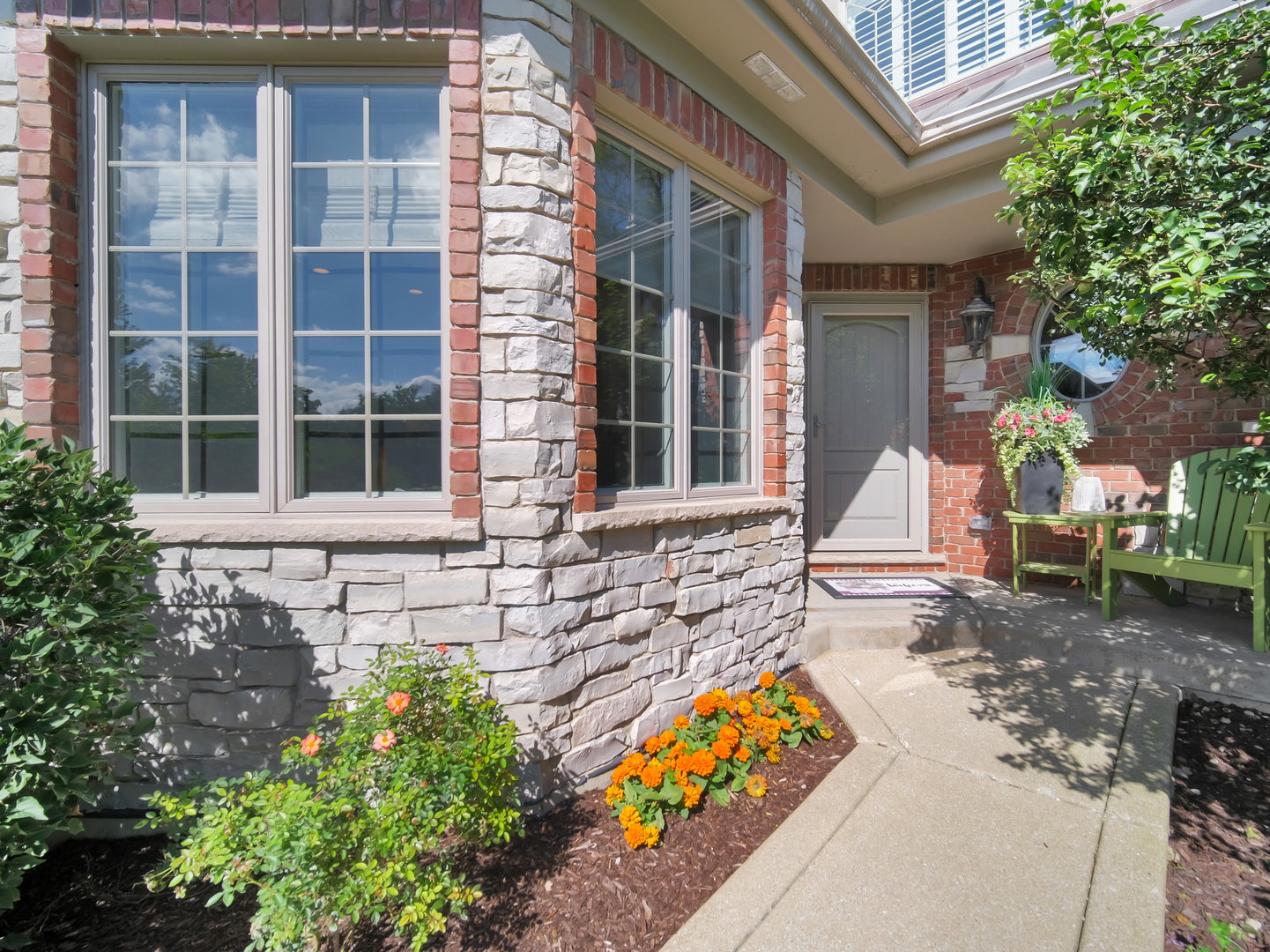 5617 Durand Drive #5617, Downers Grove, IL 60516