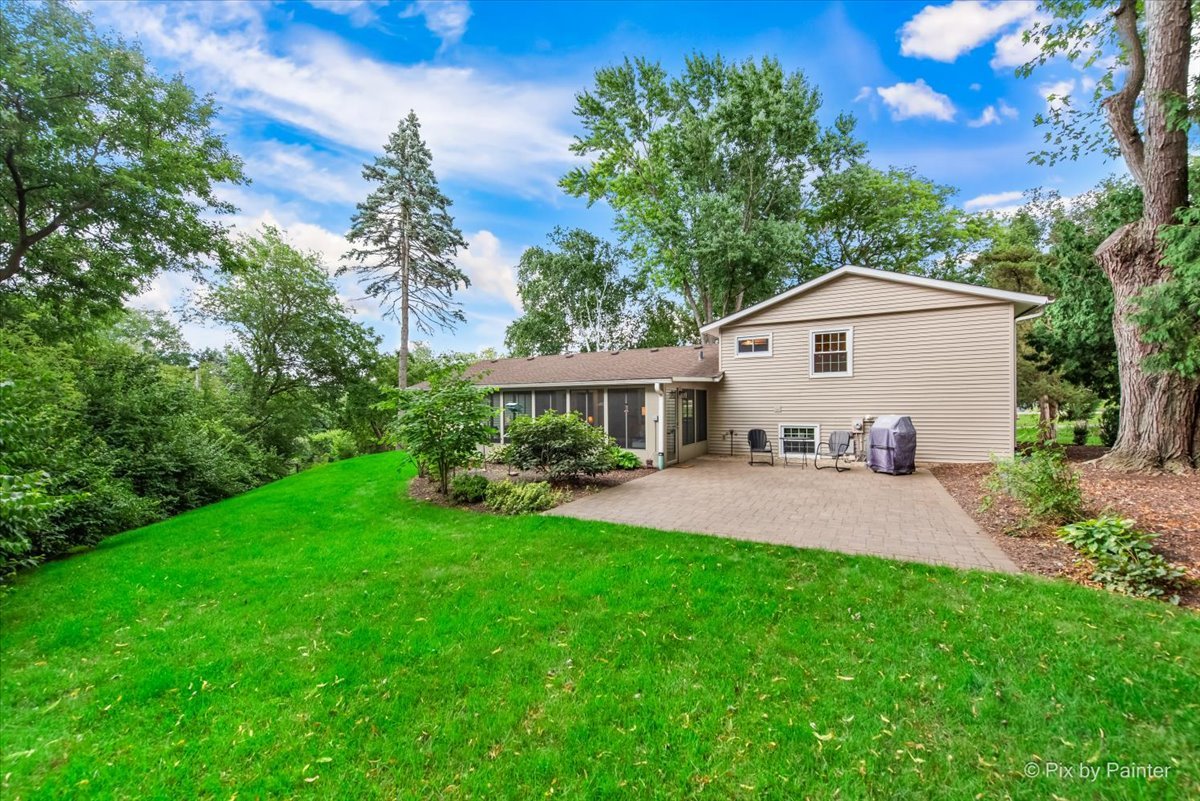 1836 Maple Lane, Sleepy Hollow, IL 60118