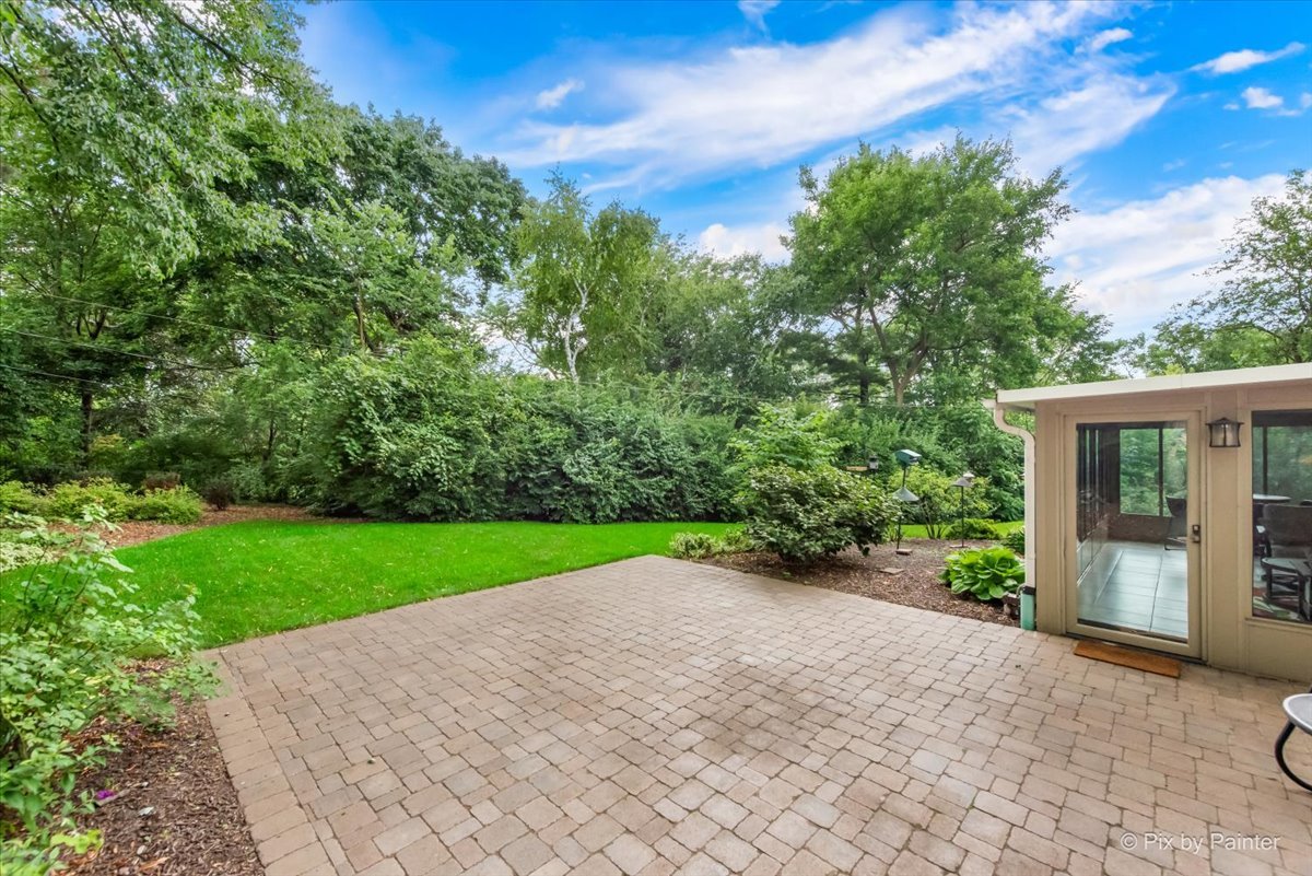 1836 Maple Lane, Sleepy Hollow, IL 60118