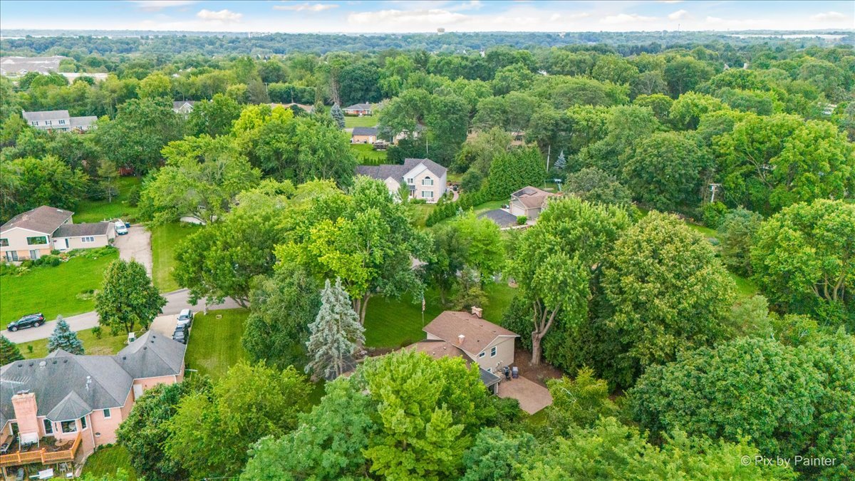 1836 Maple Lane, Sleepy Hollow, IL 60118