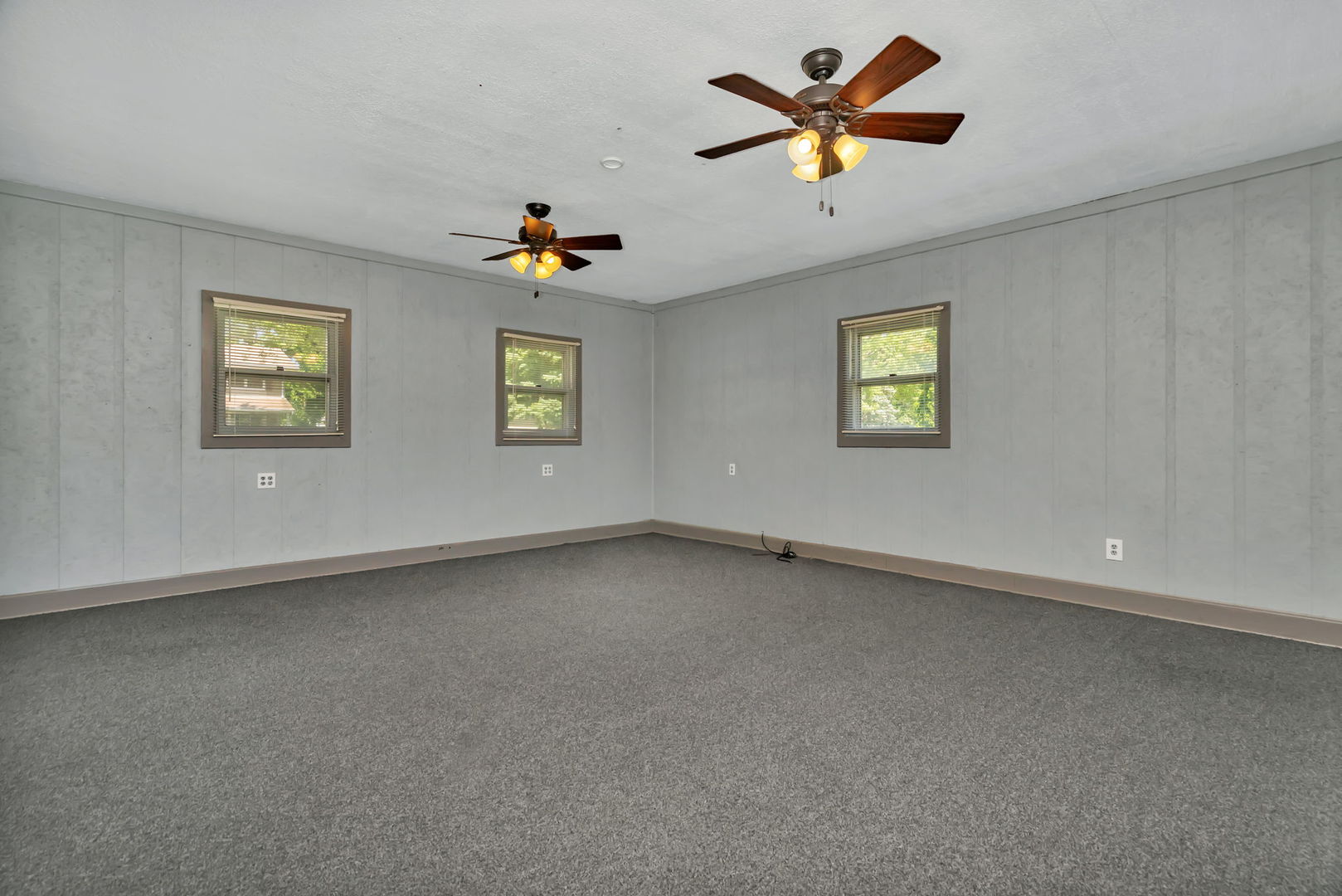220 Shabbona Drive, Minooka, IL 60447