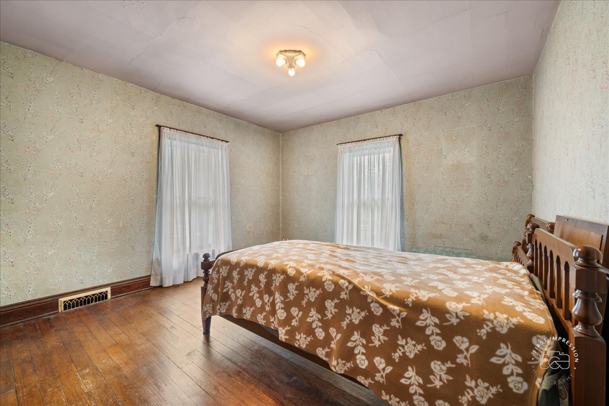 311 North Avenue, Naperville, IL 60540