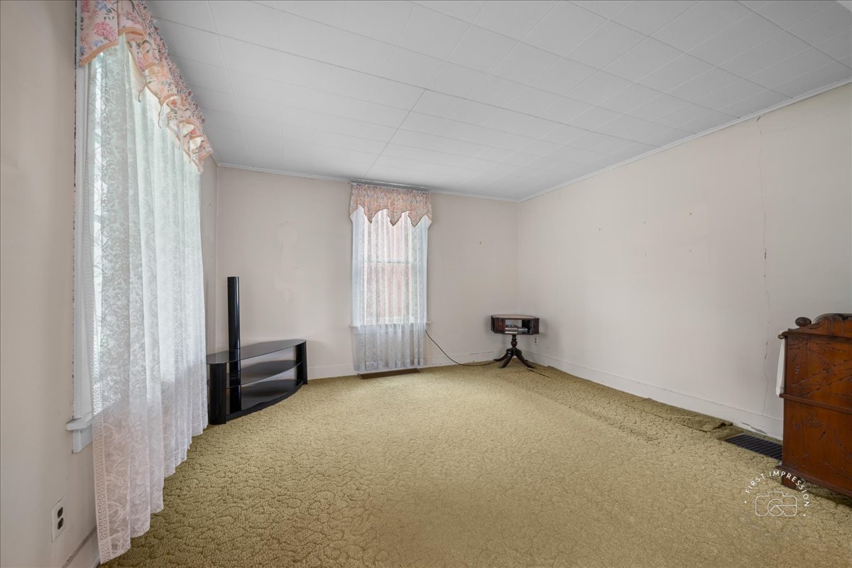 311 North Avenue, Naperville, IL 60540