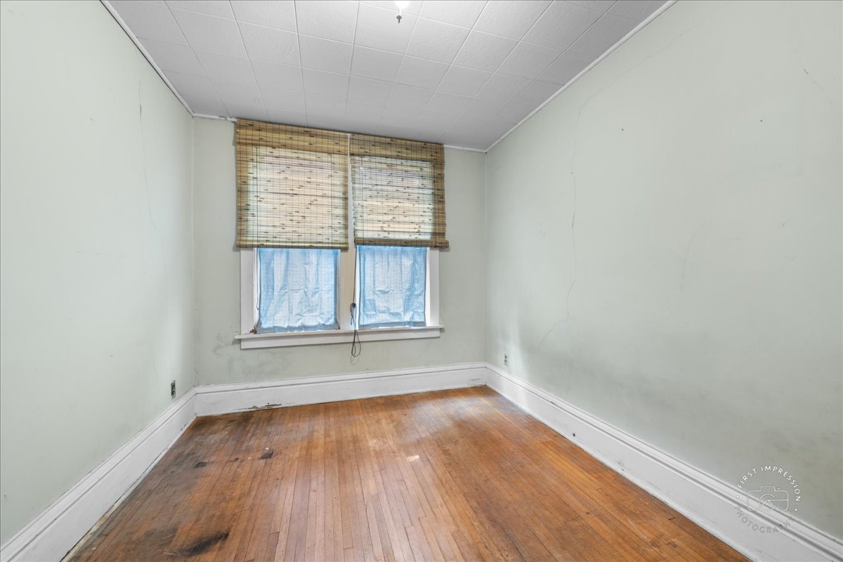 311 North Avenue, Naperville, IL 60540