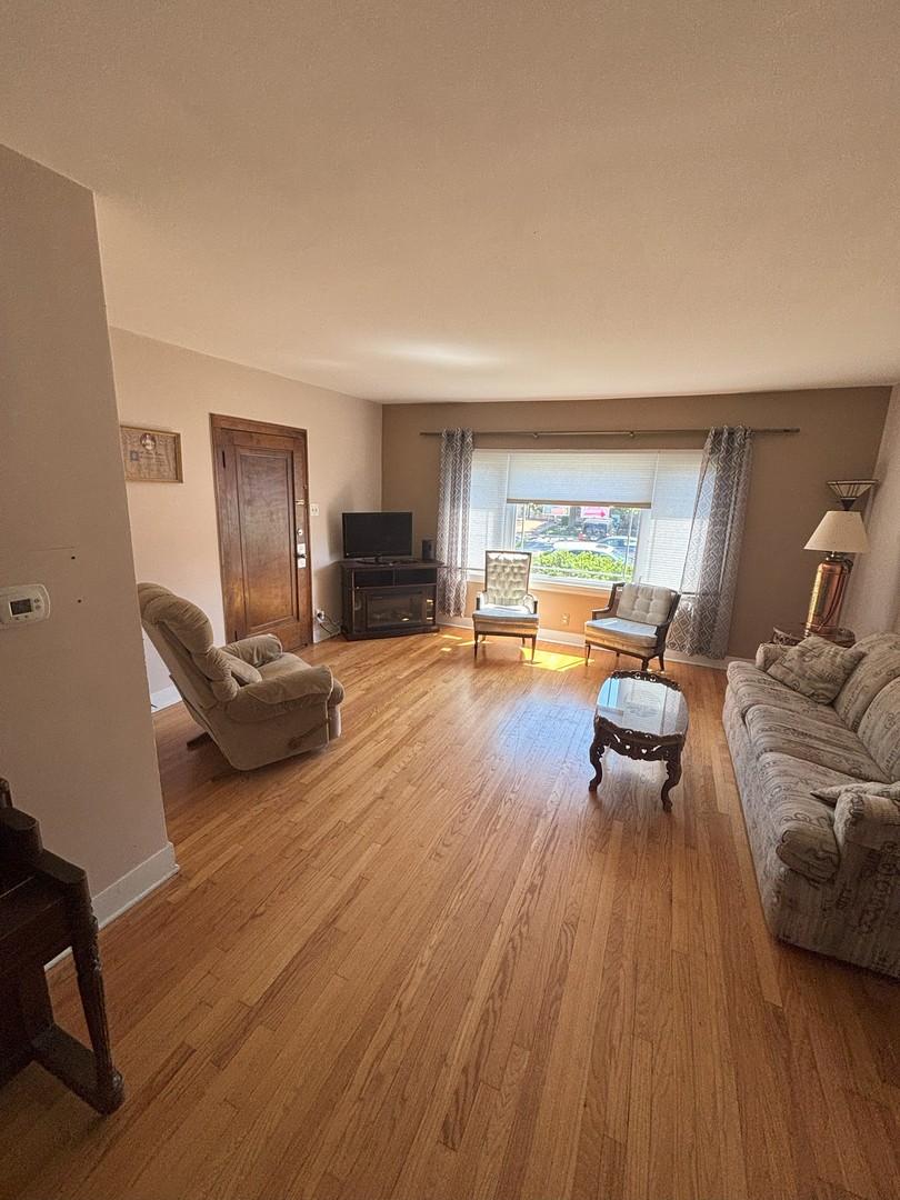 4304 N Oriole Avenue, Norridge, IL 60706