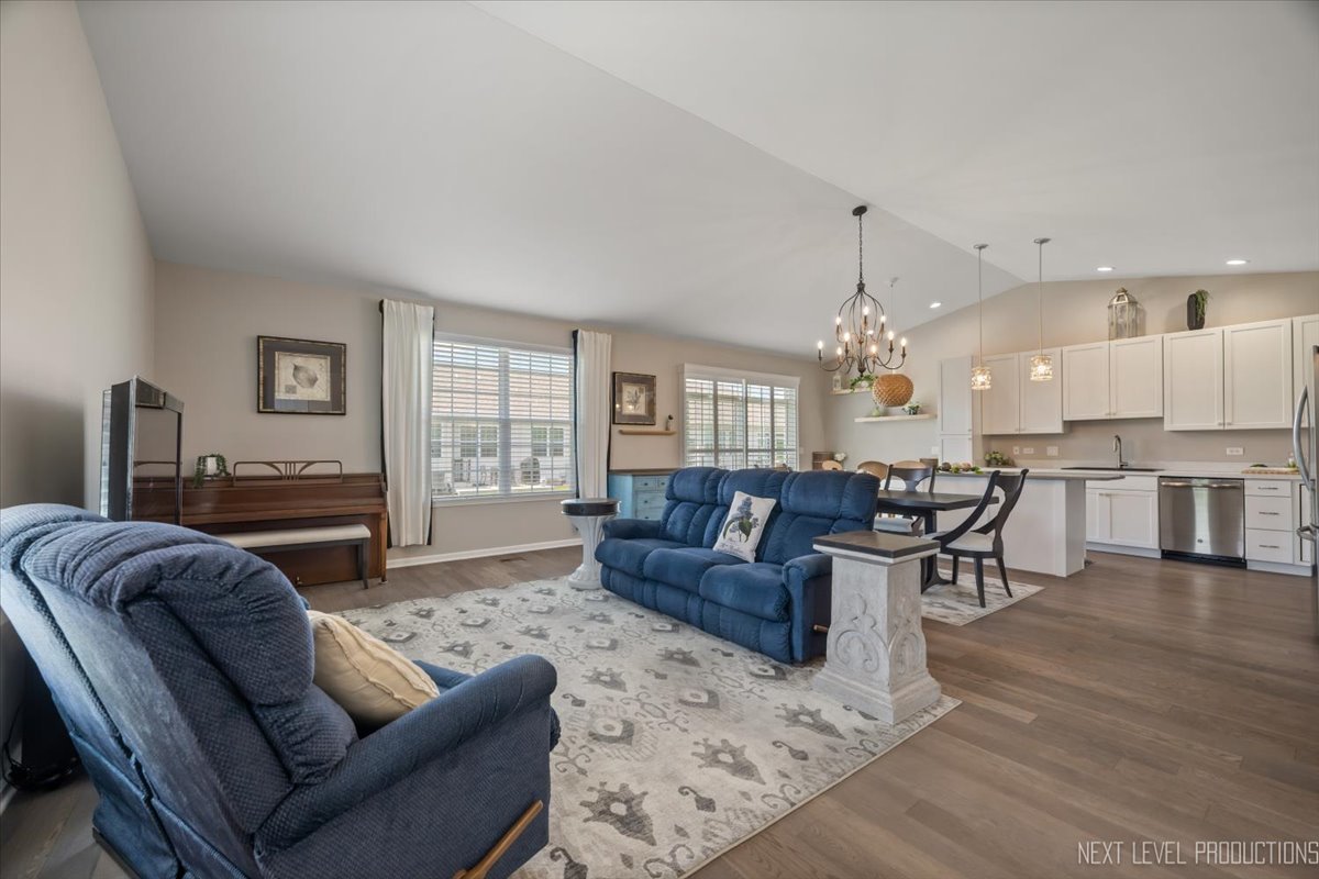 1126 Mandalay Lane #1126, Bolingbrook, IL 60490