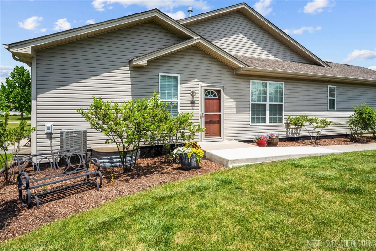 1126 Mandalay Lane #1126, Bolingbrook, IL 60490