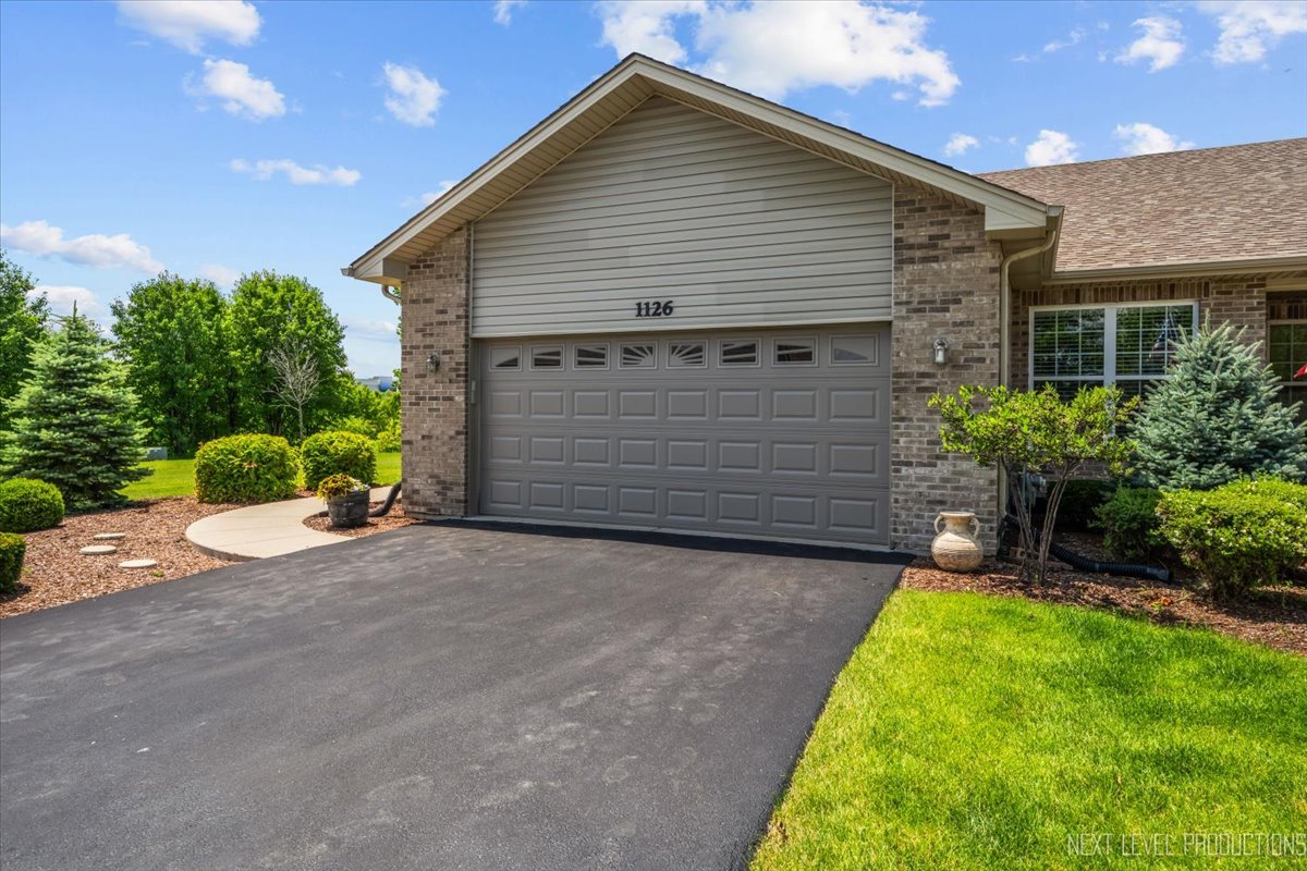 1126 Mandalay Lane #1126, Bolingbrook, IL 60490