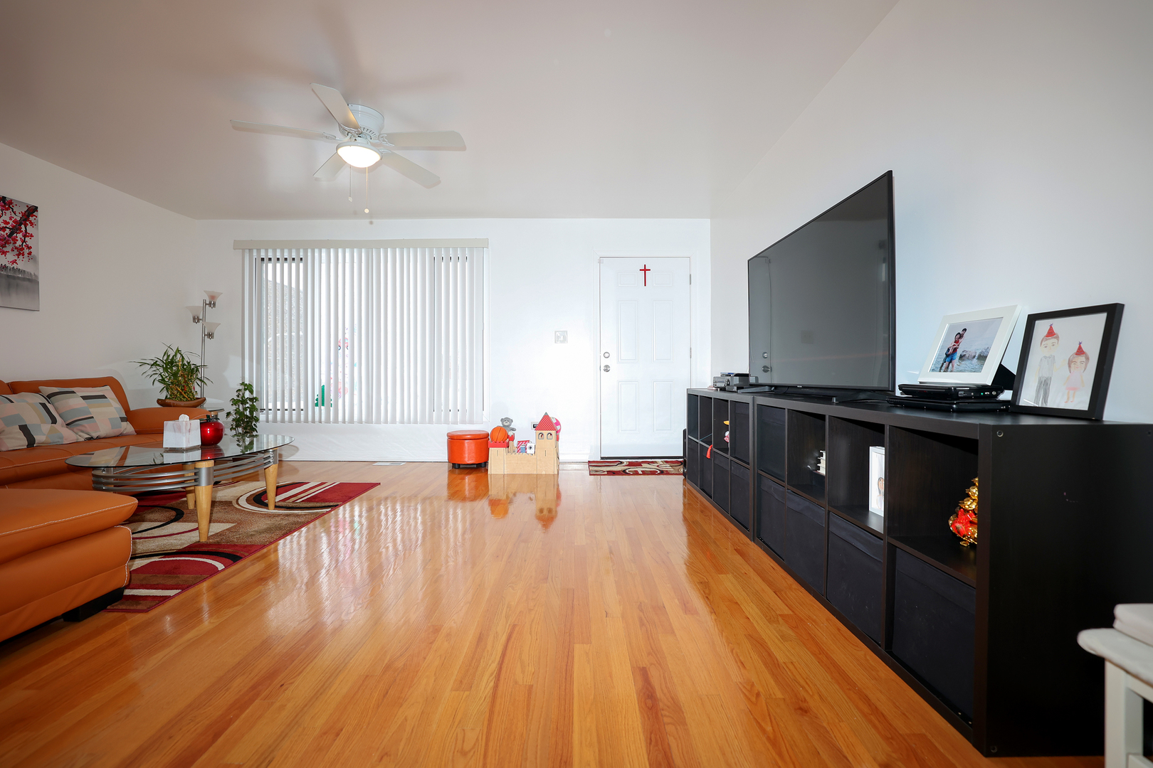 3267 S Hamilton Avenue, Chicago, IL 60608
