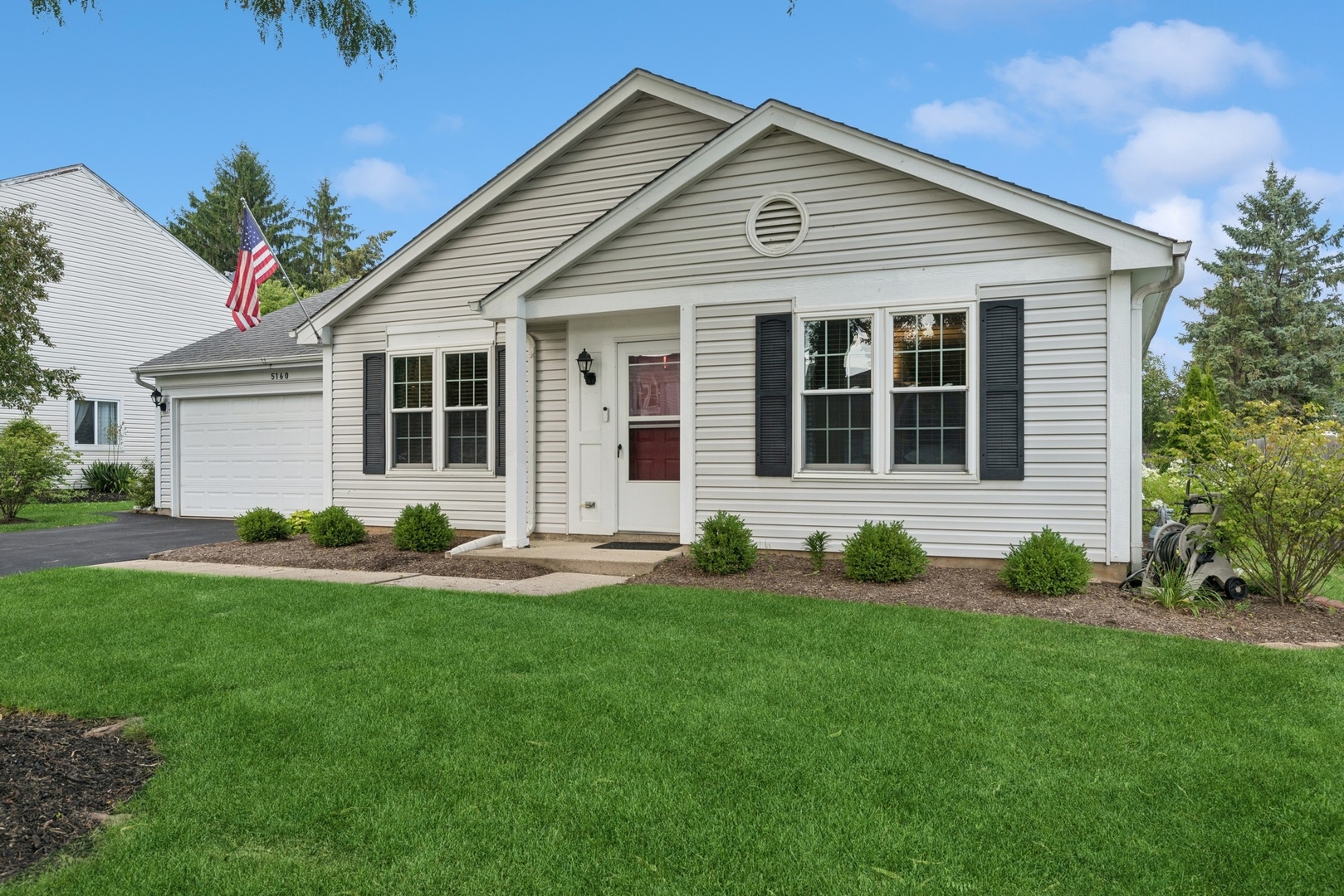 5160 Red Pine Avenue, Gurnee, IL 60031