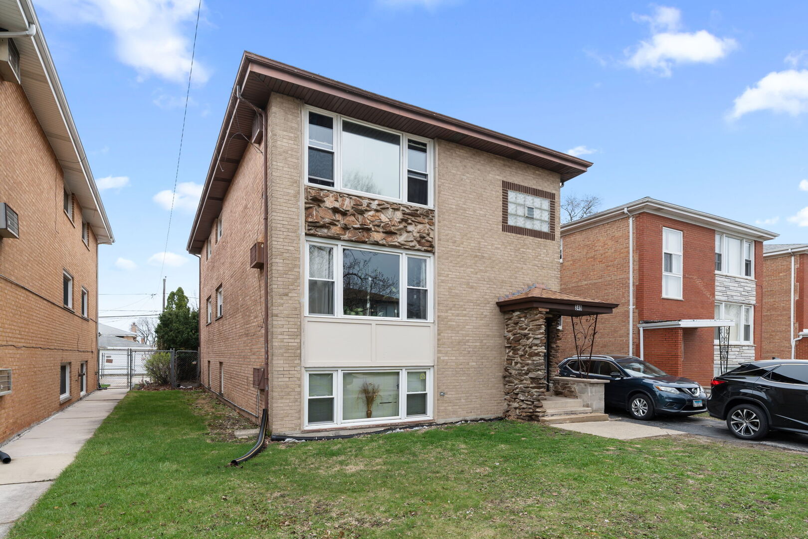 349 Yates Avenue, Calumet City, IL 60409