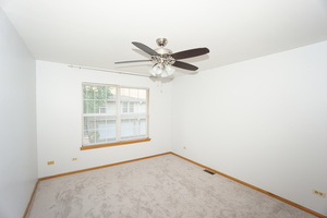 907 ELDERBERRY Circle #111, Naperville, IL 60563