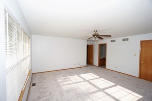 907 ELDERBERRY Circle #111, Naperville, IL 60563