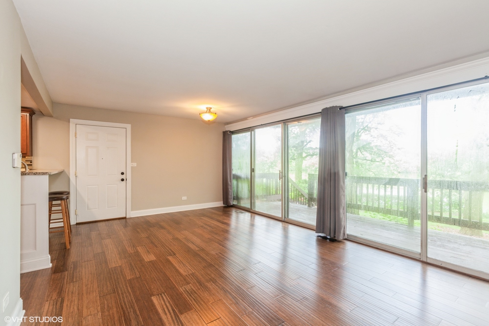 5507 E Lake Drive #101-B, Lisle, IL 60532