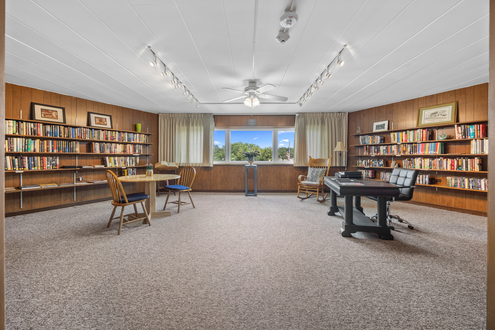 5540 Walnut Avenue #26A, Downers Grove, IL 60515