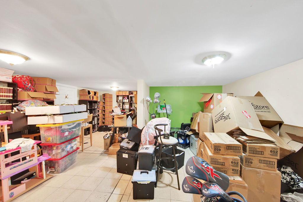 4235 S Archer Avenue, Chicago, IL 60632