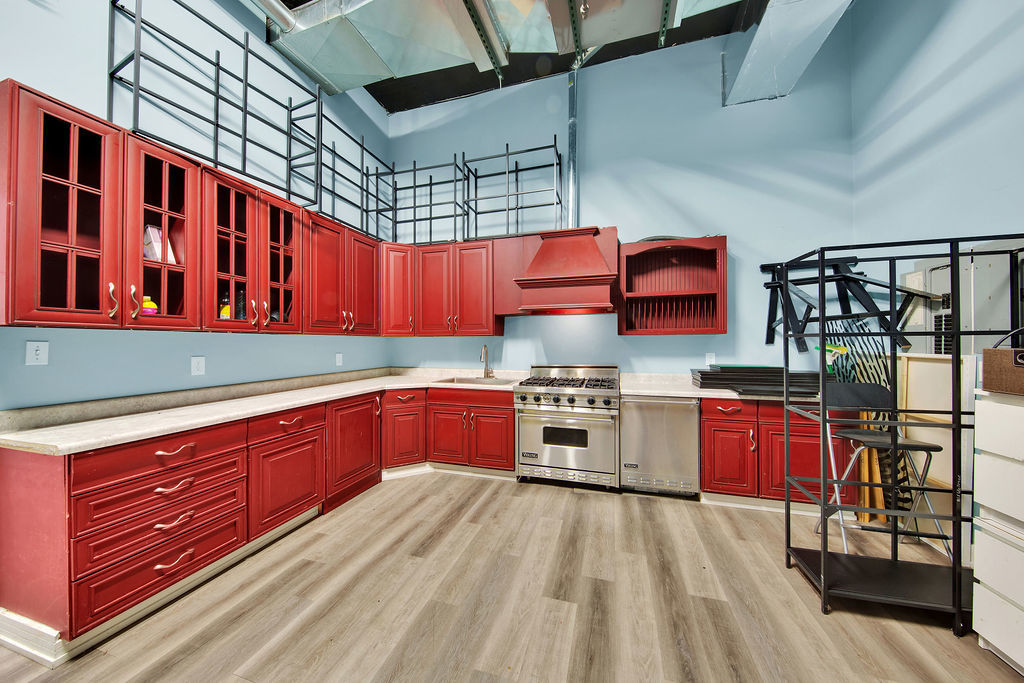 4235 S Archer Avenue, Chicago, IL 60632