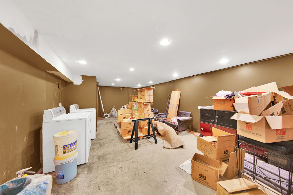 4235 S Archer Avenue, Chicago, IL 60632