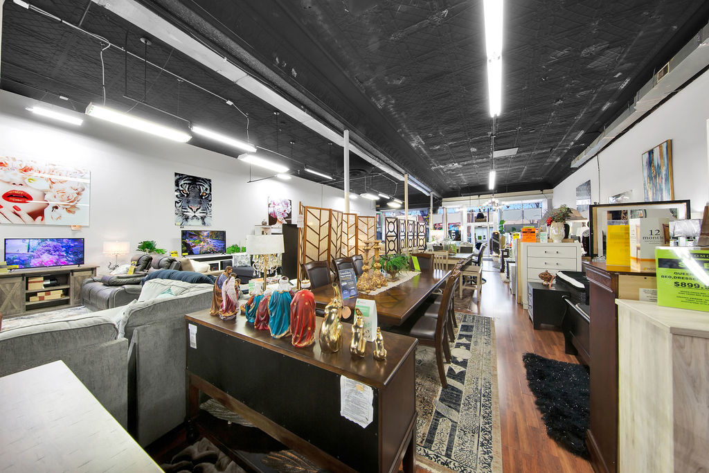 4235 S Archer Avenue, Chicago, IL 60632