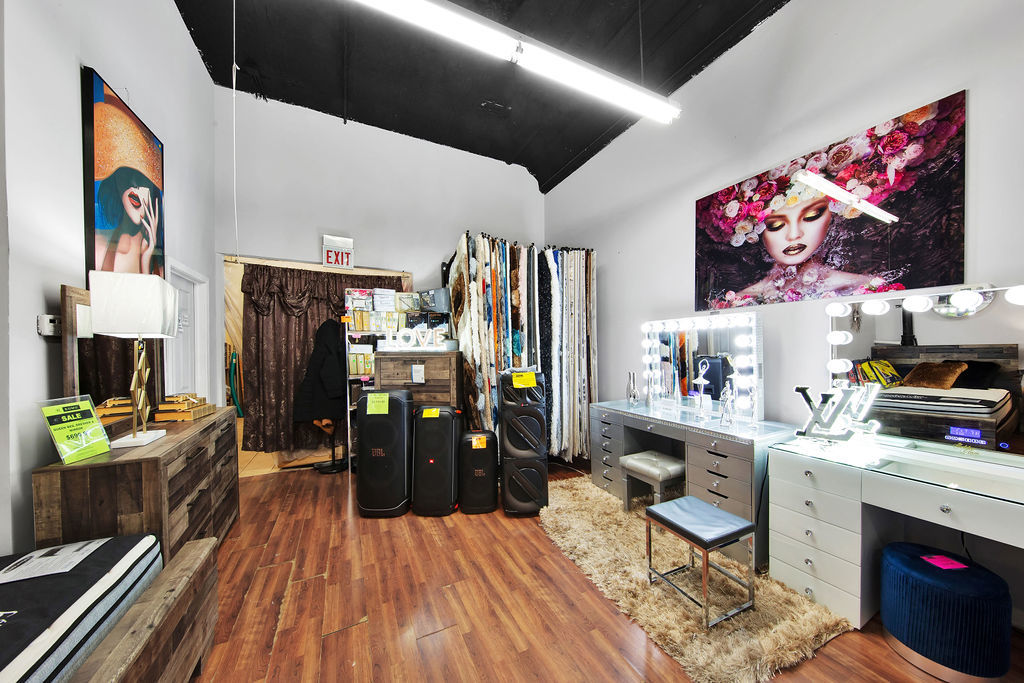 4235 S Archer Avenue, Chicago, IL 60632