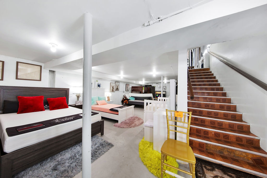 4235 S Archer Avenue, Chicago, IL 60632