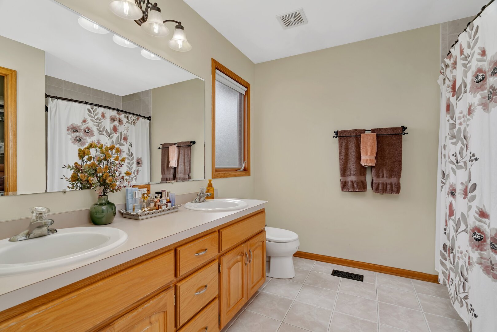 806 Feeney Drive, Minooka, IL 60447