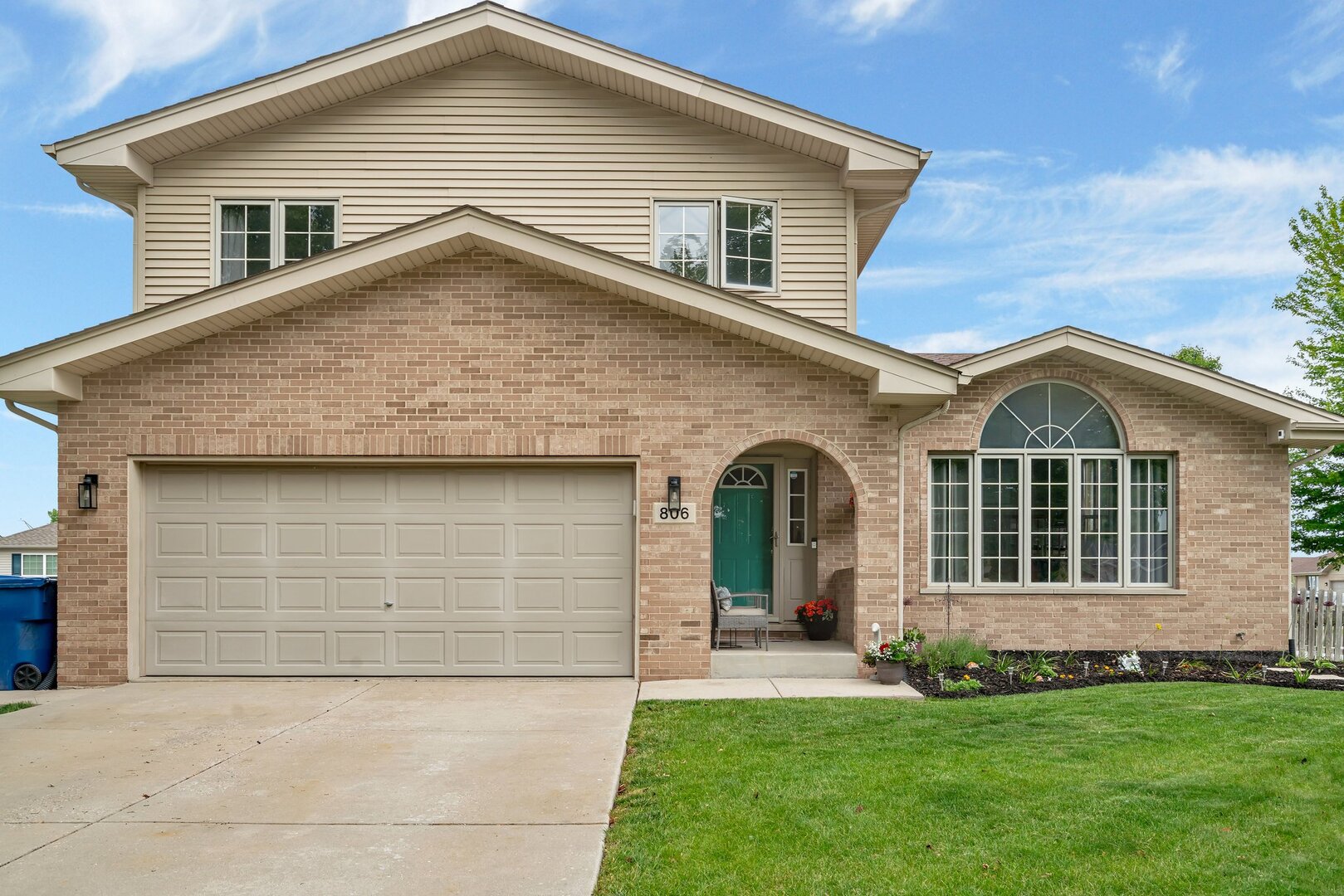 806 Feeney Drive, Minooka, IL 60447