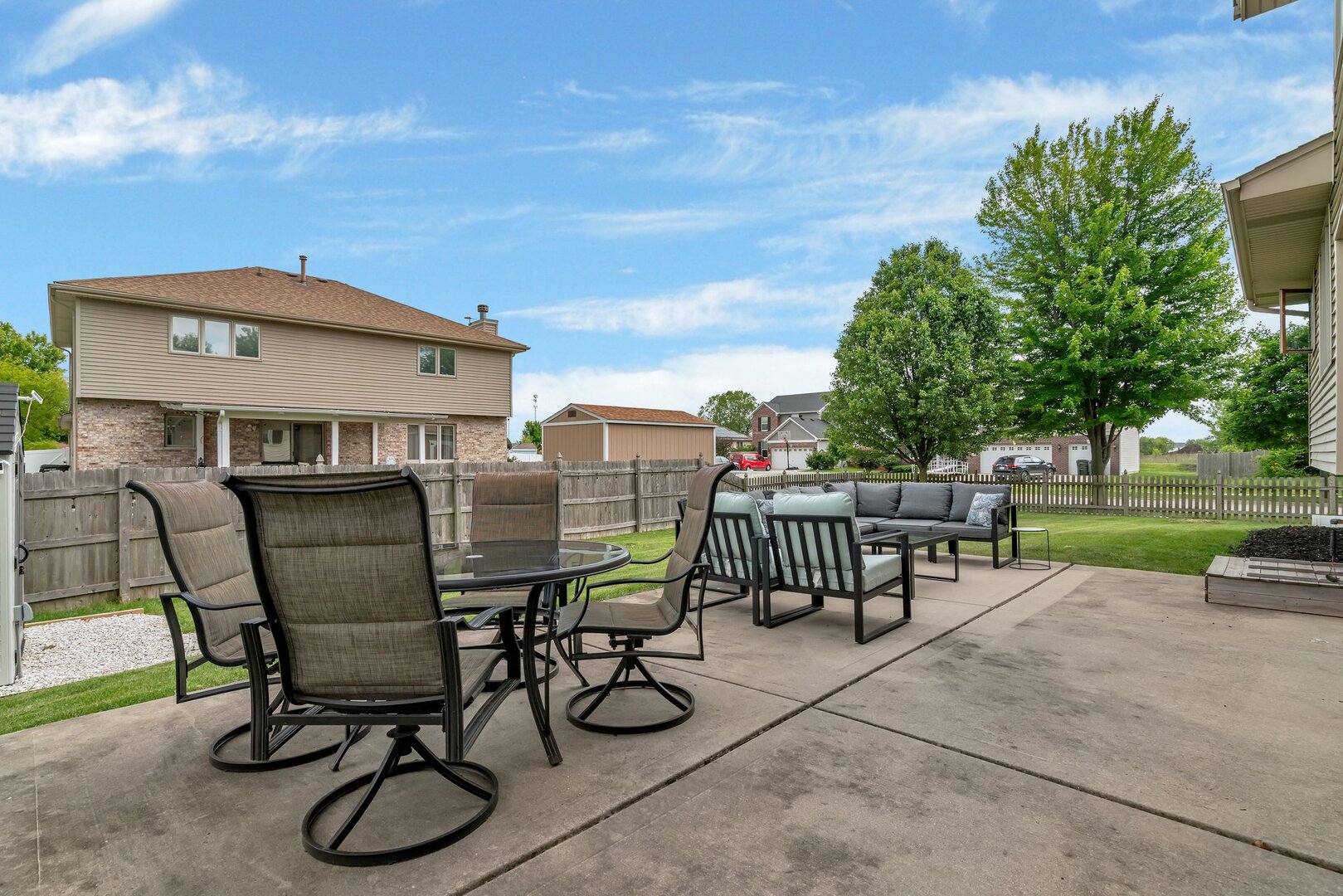 806 Feeney Drive, Minooka, IL 60447