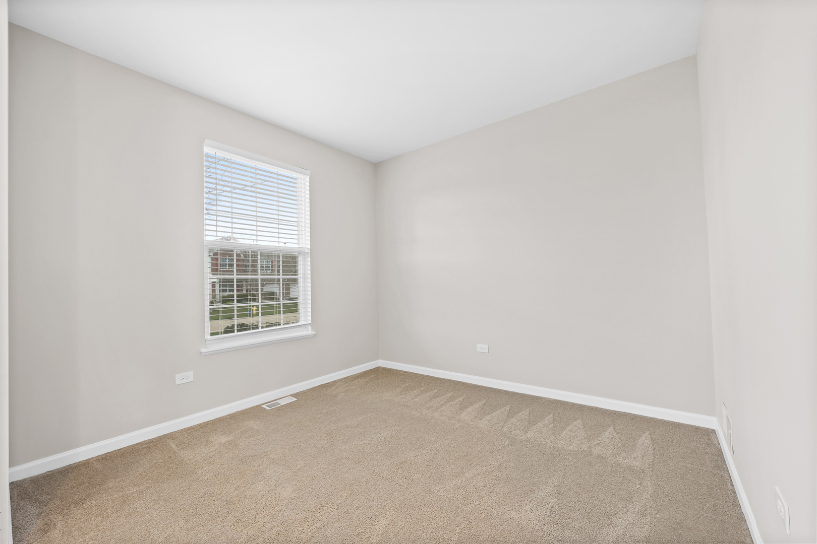 304 CLARIDGE Circle, Bolingbrook, IL 60440
