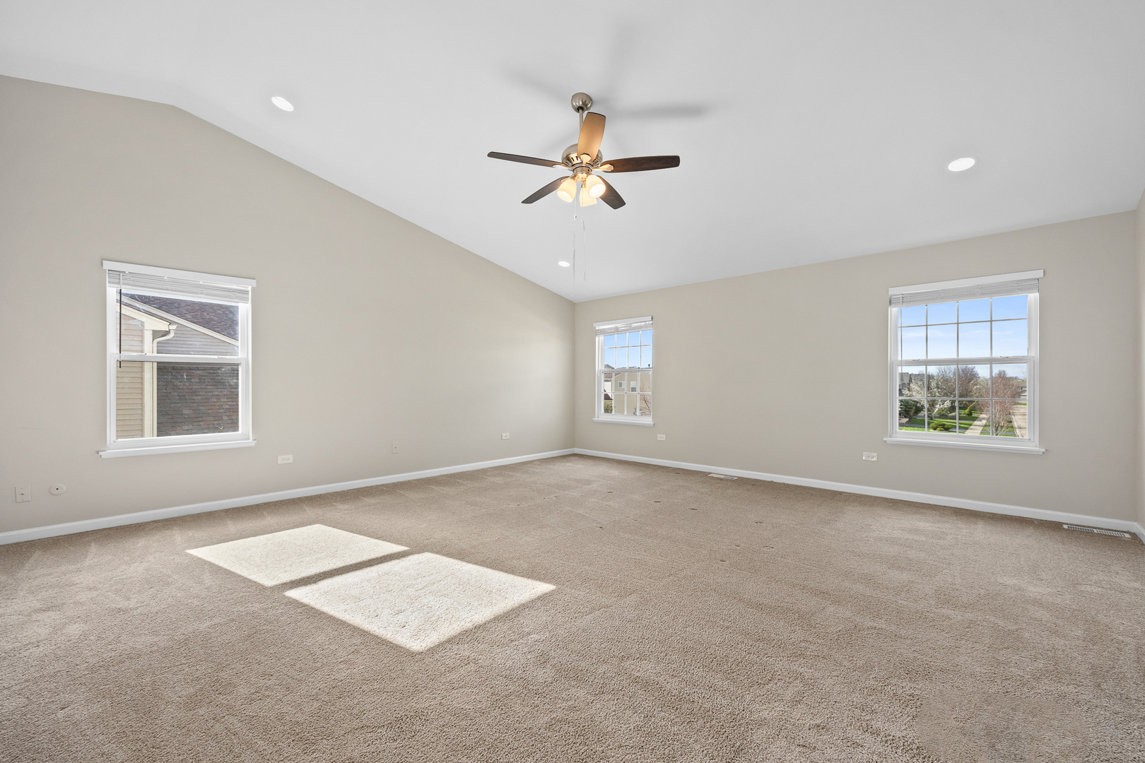 304 CLARIDGE Circle, Bolingbrook, IL 60440