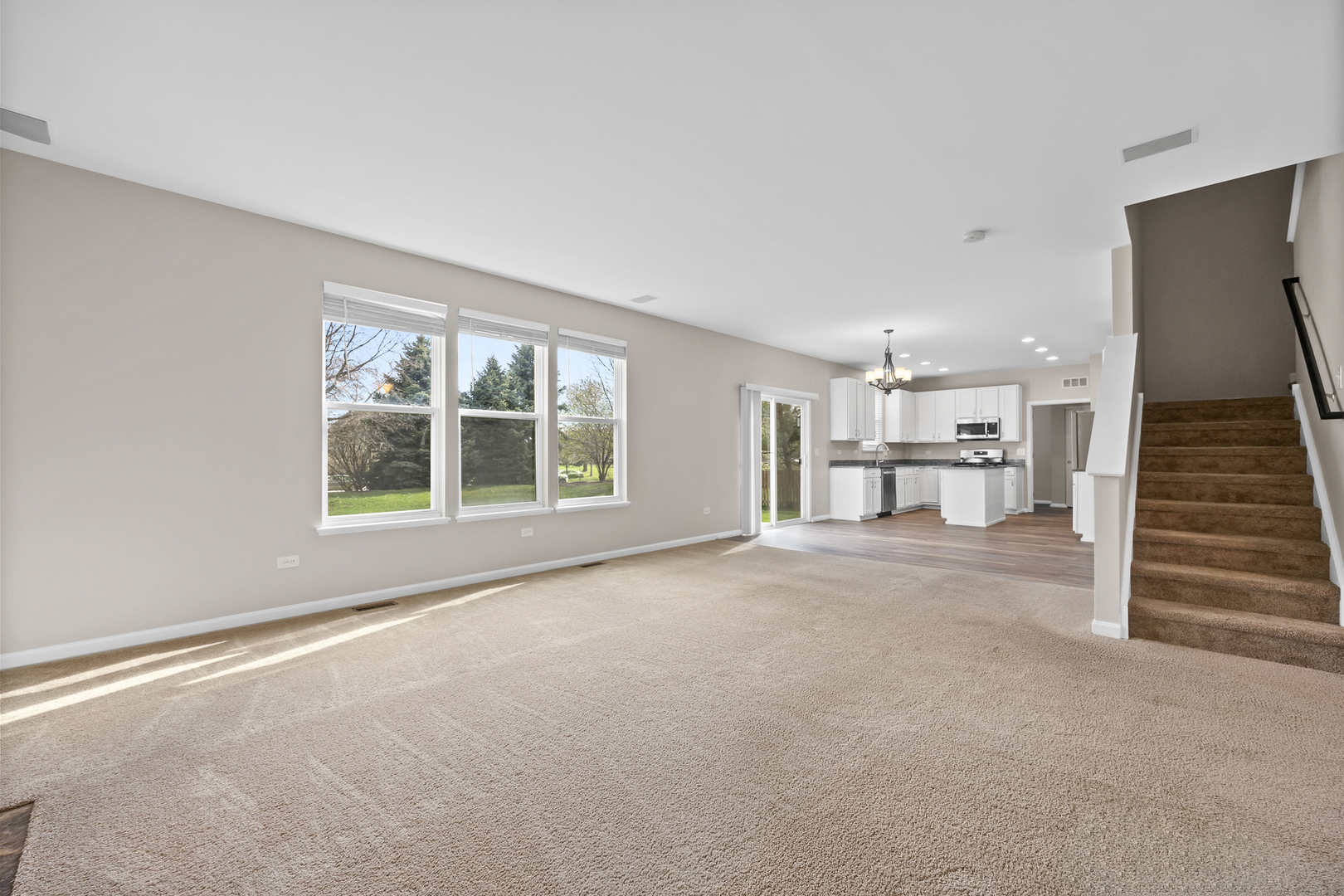 304 CLARIDGE Circle, Bolingbrook, IL 60440