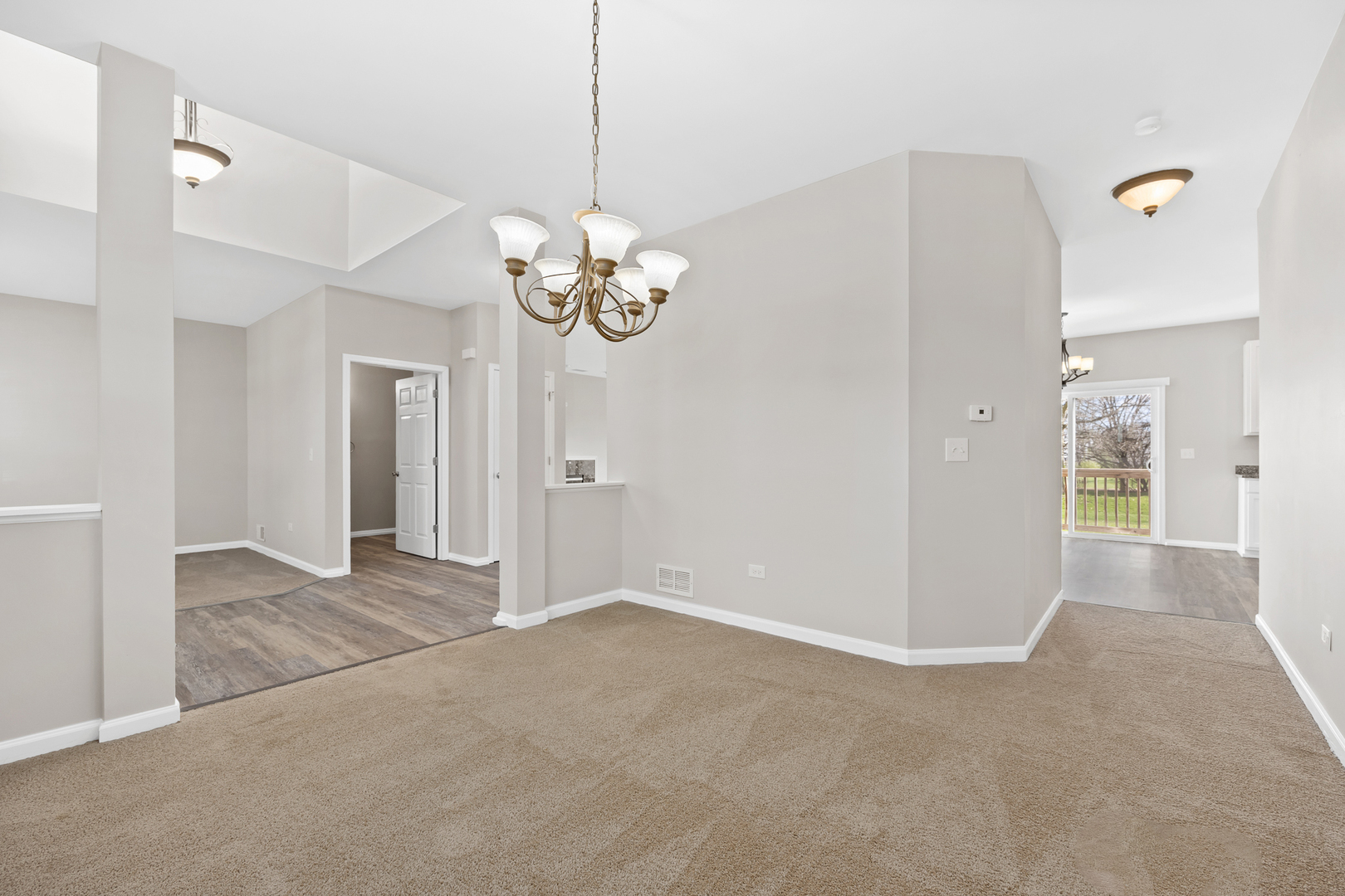 304 CLARIDGE Circle, Bolingbrook, IL 60440