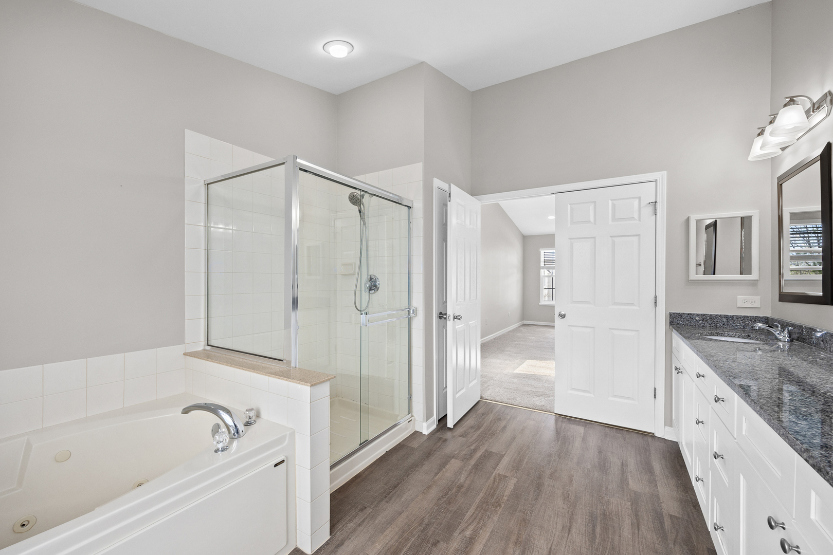 304 CLARIDGE Circle, Bolingbrook, IL 60440